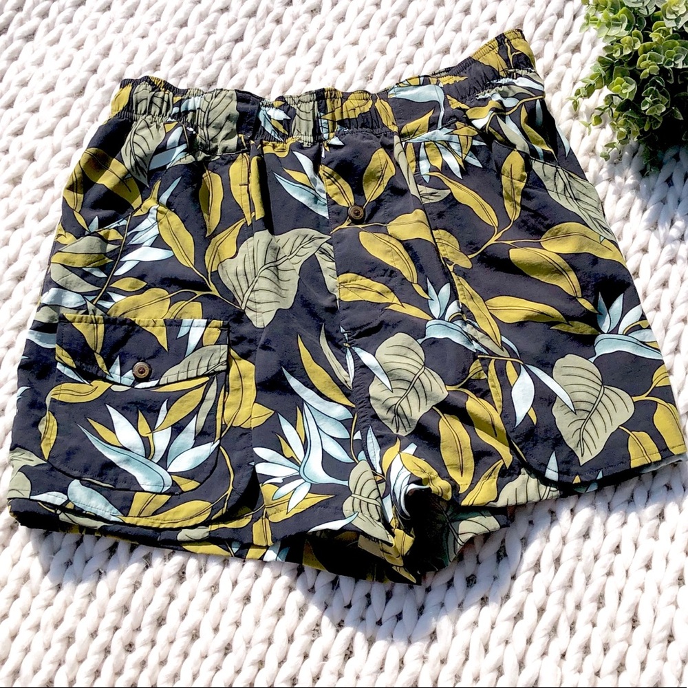 EUC Tommy Bahama Swim Shorts Size L